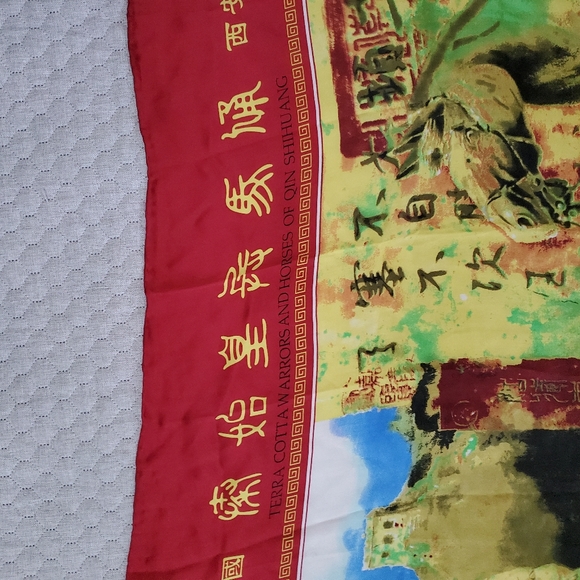 Rare TERRA COTTA WARRIORS and Horses Extra Large Square Mulberry Silk Sc… - Picture 3 of 9